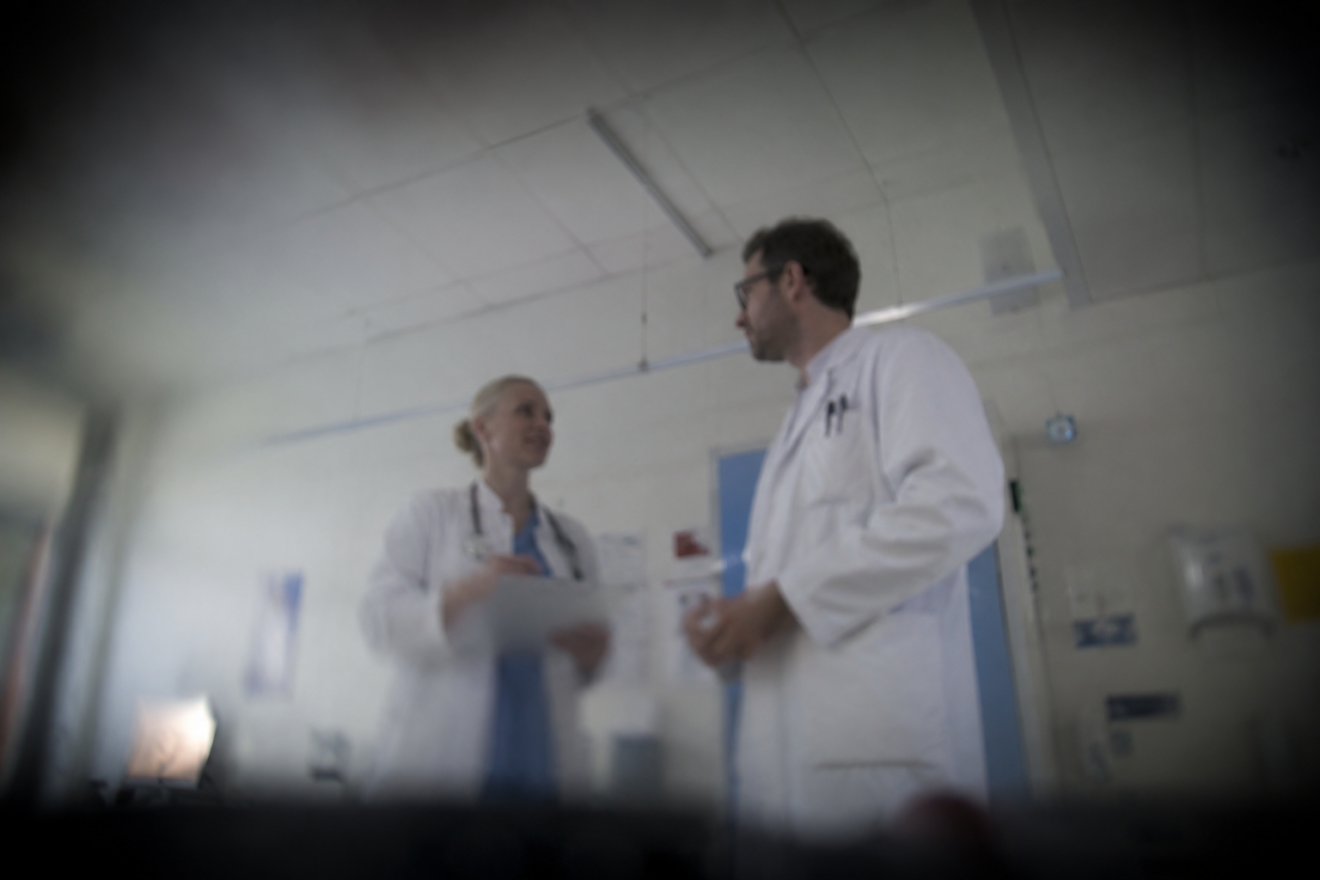 Akute Gefahr im Klinikalltag: Expertinnen klären über Delir bei älteren Patientinnen und Patienten auf